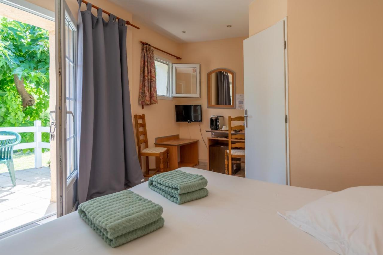 Auberge Du Grand Chene Sillans-la Cascade Εξωτερικό φωτογραφία