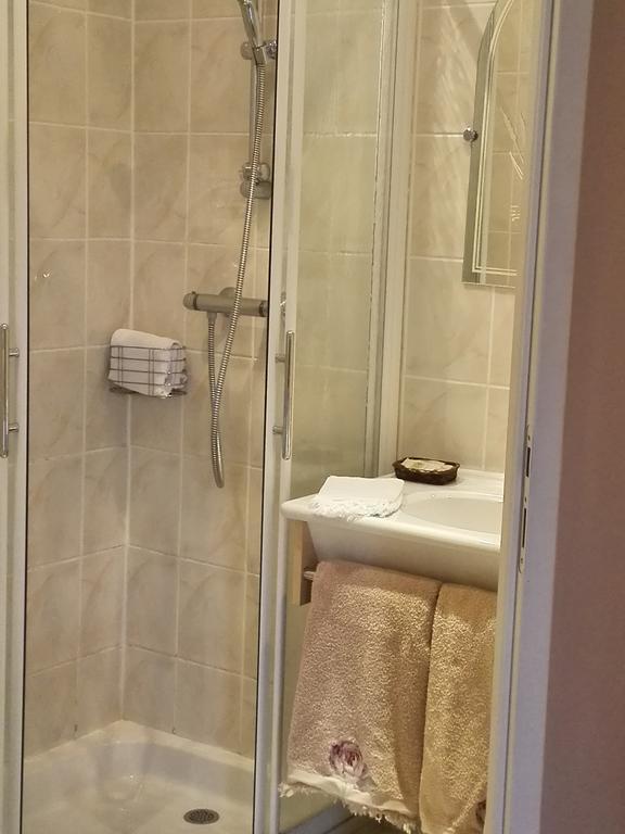 Auberge Du Grand Chene Sillans-la Cascade Εξωτερικό φωτογραφία